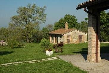 Hotel di Montagna Agriturismo Acquaviva Todi