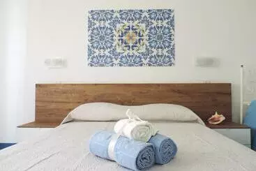 ベッドアンドブレックファースト Mediterraneo Rooms