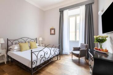 پانسیون Spagna Art & Suites   Ca Domus Collection