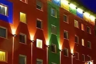 1st Creatif Hotel Elephant