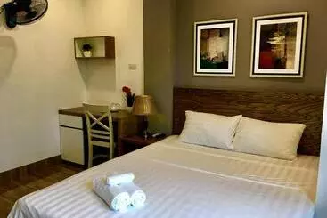 هاستل Vhouse 5 Serviced Apartment