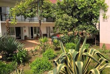 پانسیون Guest House On Demerjipa