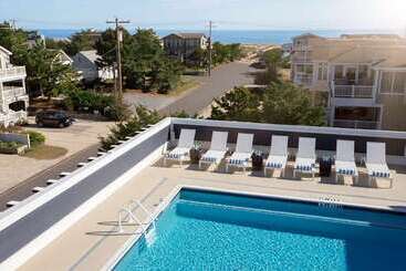 Hotel Fenwick Shores, Tapestry Collection By Hilton