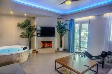 Hotel Panorama Suites & Spa   Adults Only