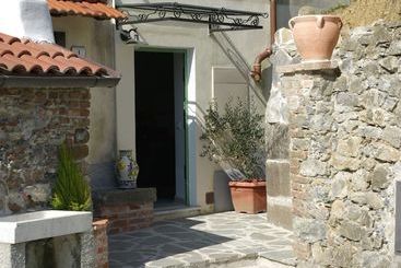 Traditional Cottage With Terrace, Garden Furniture, Barbecue