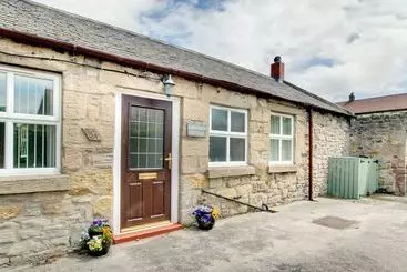 Escape To The Seaside In This Pretty Coastal Cottage, Perfect For A Relaxing Holiday