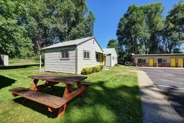 Vakantiehuisje Idle A While Motel And Cabins