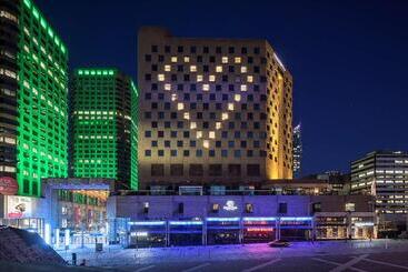 호텔 Doubletree By Hilton Montreal