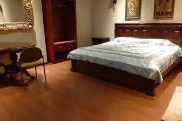 Отель El Quijote