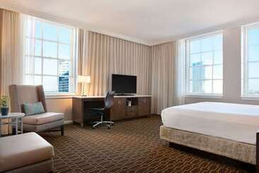 Otel Hilton New Orleans/st. Charles Avenue