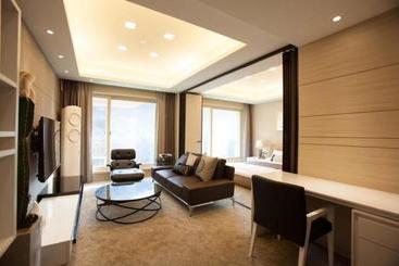 Hotel Cheongpyeong Family