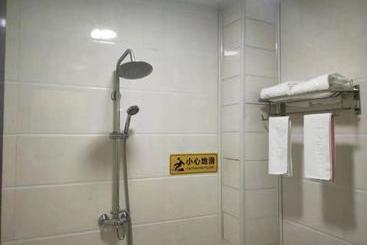 Thank Inn Chain Hotel Yunnan Lijiang Old Town Dashuiche North Gate