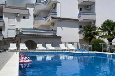 Victoria Apartments