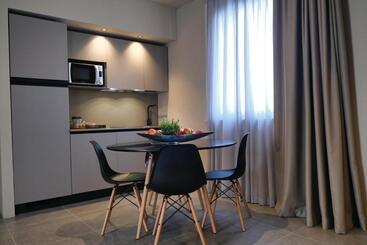 Amare Suite & Apartments