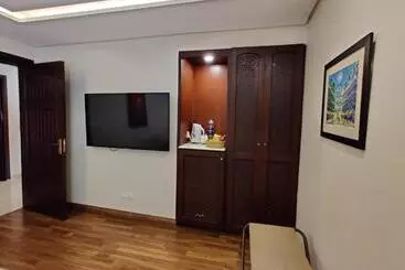 هتل Ramada By Wyndham Lahore Gulberg Ii