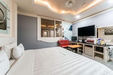 مُتل Ulsan Samsan The Sharp