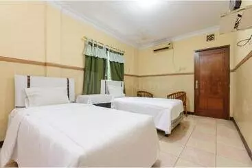 ホテル Al Hakim Syariah Redpartner