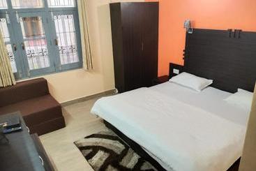 Hotel Stayapart Uday Palace