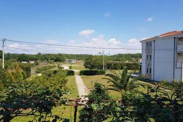 بنسيون Apartments Catalic