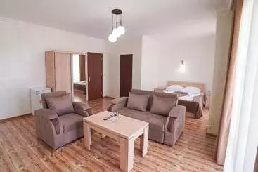 هتل Chakvi
