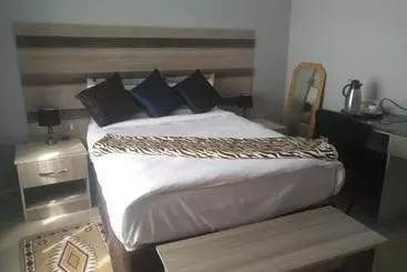 Pension  Thobela Guest House