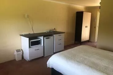 ユースホステル Colonial Inn Guest Rooms