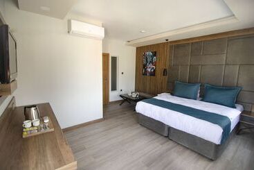 هتل آپارتمان Nova Suite