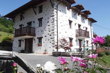 פנסיון Casa Rural Madariaga