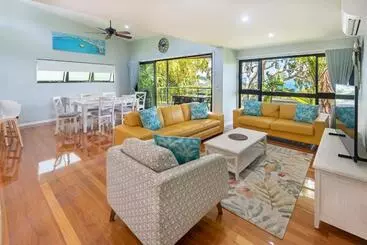 Pinnacle Apartments