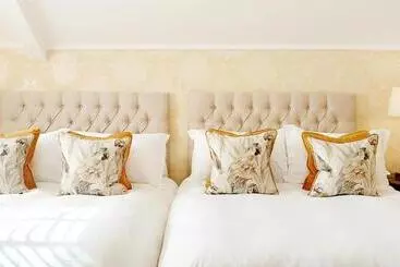 Pensionat The Old Schoolhouse Of Warren Lodge Boutique Cottages