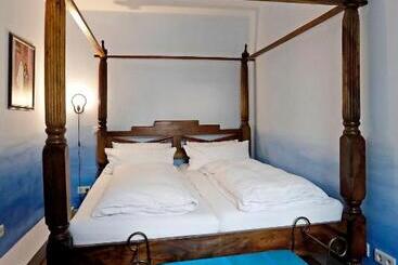 הוסטל Weinreich, Gästezimmer & Weinstube