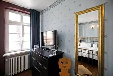 Retkeilymaja Weinreich, Gästezimmer & Weinstube