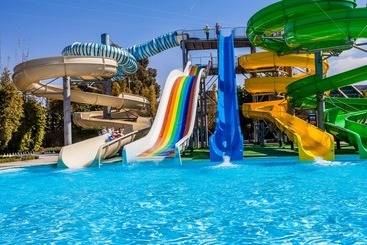 בית מלון כפרי Amadil Ocean Club