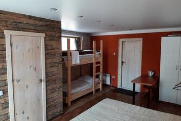 בית מלון כפרי Baykal Ersi