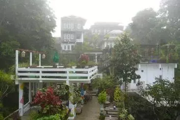 Hotelli Banthorphan Resort