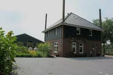 Bed And Breakfast De Volkelse Hooiberg
