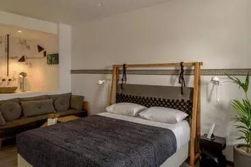 هتل Afroditi Venus Beach Resort