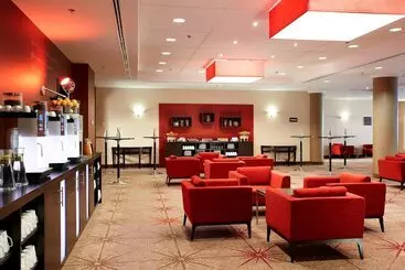 Отель Courtyard By Marriott Brussels