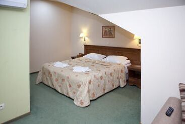 فندق Russkaya Derevnya