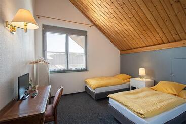 هتل Hôtel La Croix Blanche