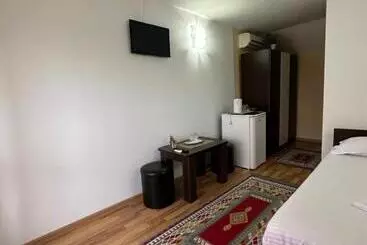 Pensió Casa Cu Flori Corbu