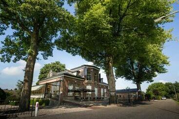 Отель De Os En Het Paard