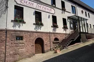 Hotelli Zum Strauß