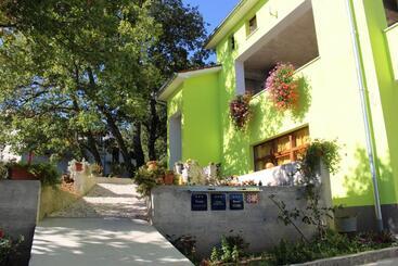 Пансион Guesthouse Casetta Verde