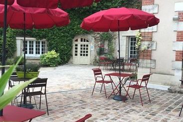 بنسيون So Troglo