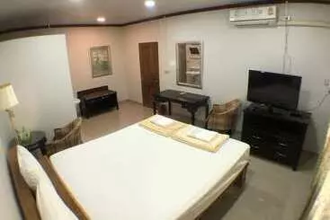 Majatalo The Train Guesthouse