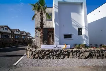 Hotel Aewol Bada Town House