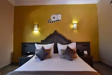 Oscar Hotel by Atlas Studios