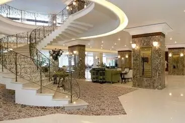 The Palace Hotel, Sunny Day