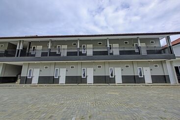 בית מלון כפרי Oyo 3841 Wisma 25